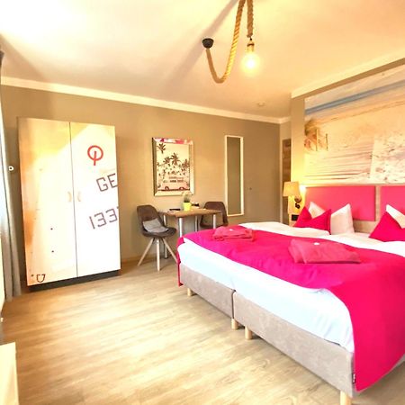 Feels Beach Club Hotel Кюлунгсборн Экстерьер фото